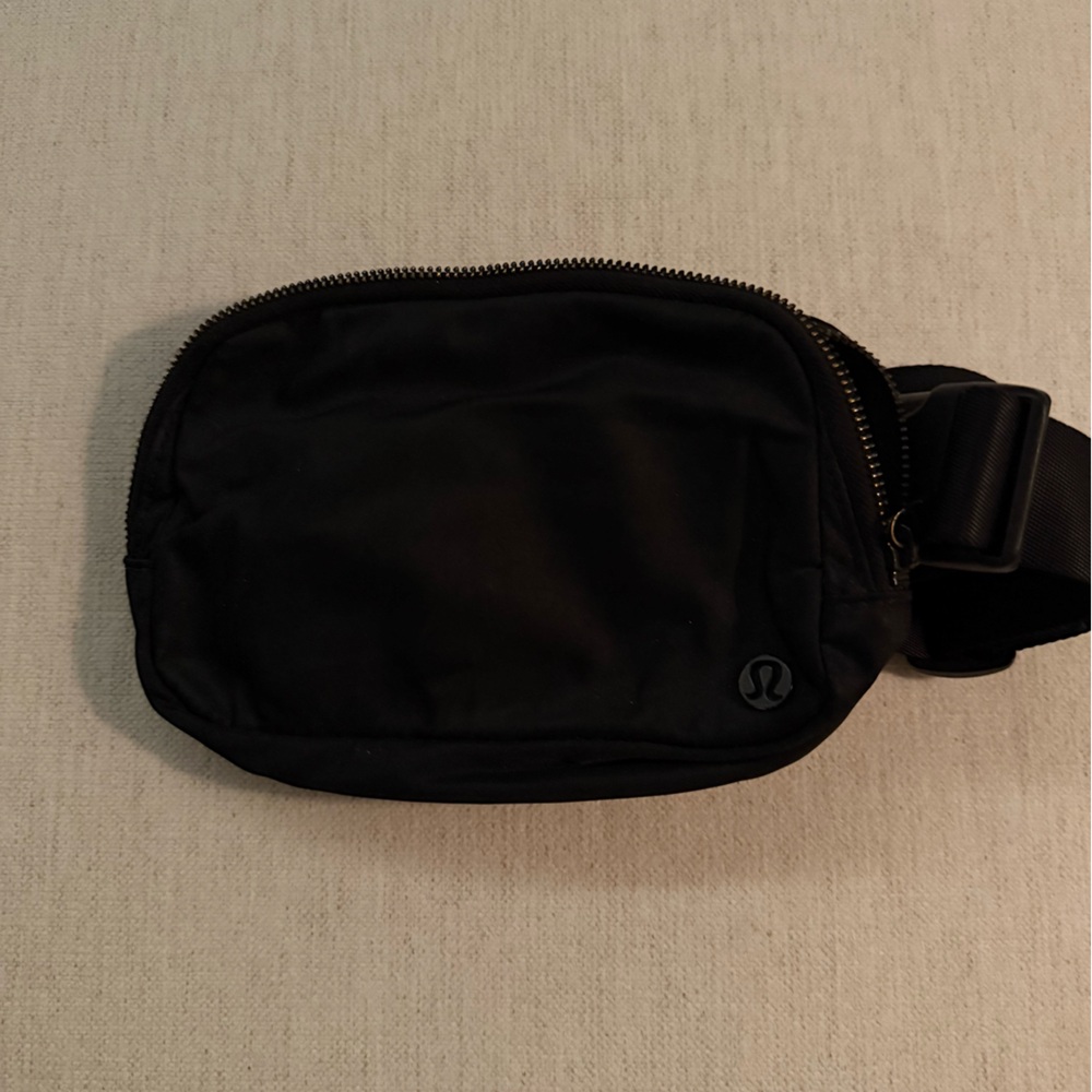 lululemon athletica Black Belt Bag